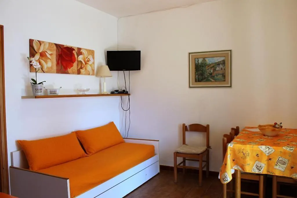 Apartment Lacona Mare By Helloelba